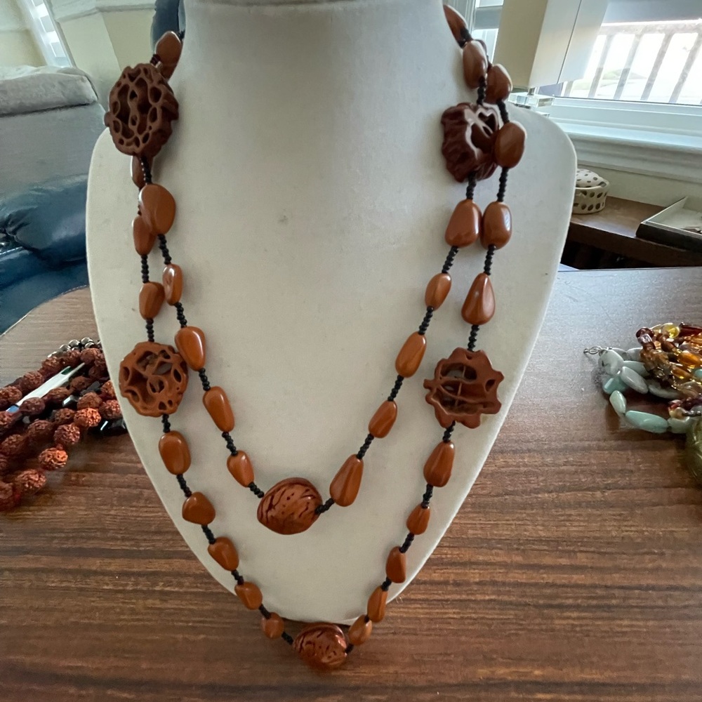Carved and sliced walnut Brown Beaded Necklace